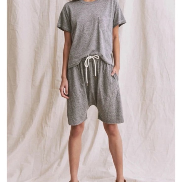 THE GREAT. NWT The Jersey Jogger Short in Heather Grey size 2 medium - Picture 2 of 9